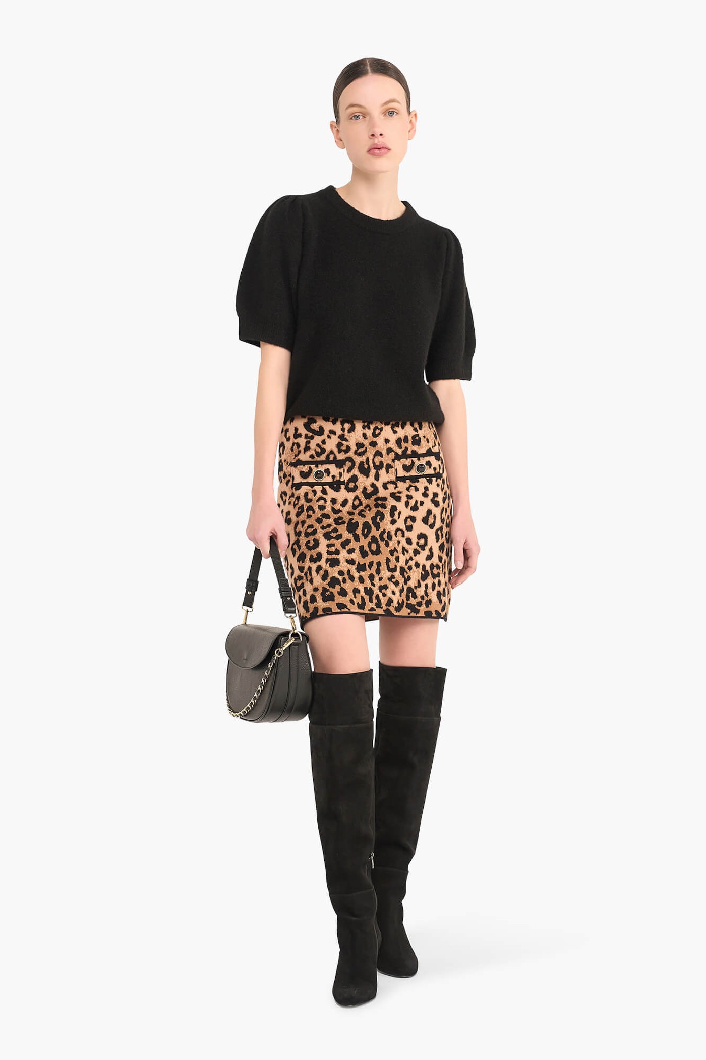 MERINO WOLLEN TRUITJE POF MOUW PEYTON ZWART