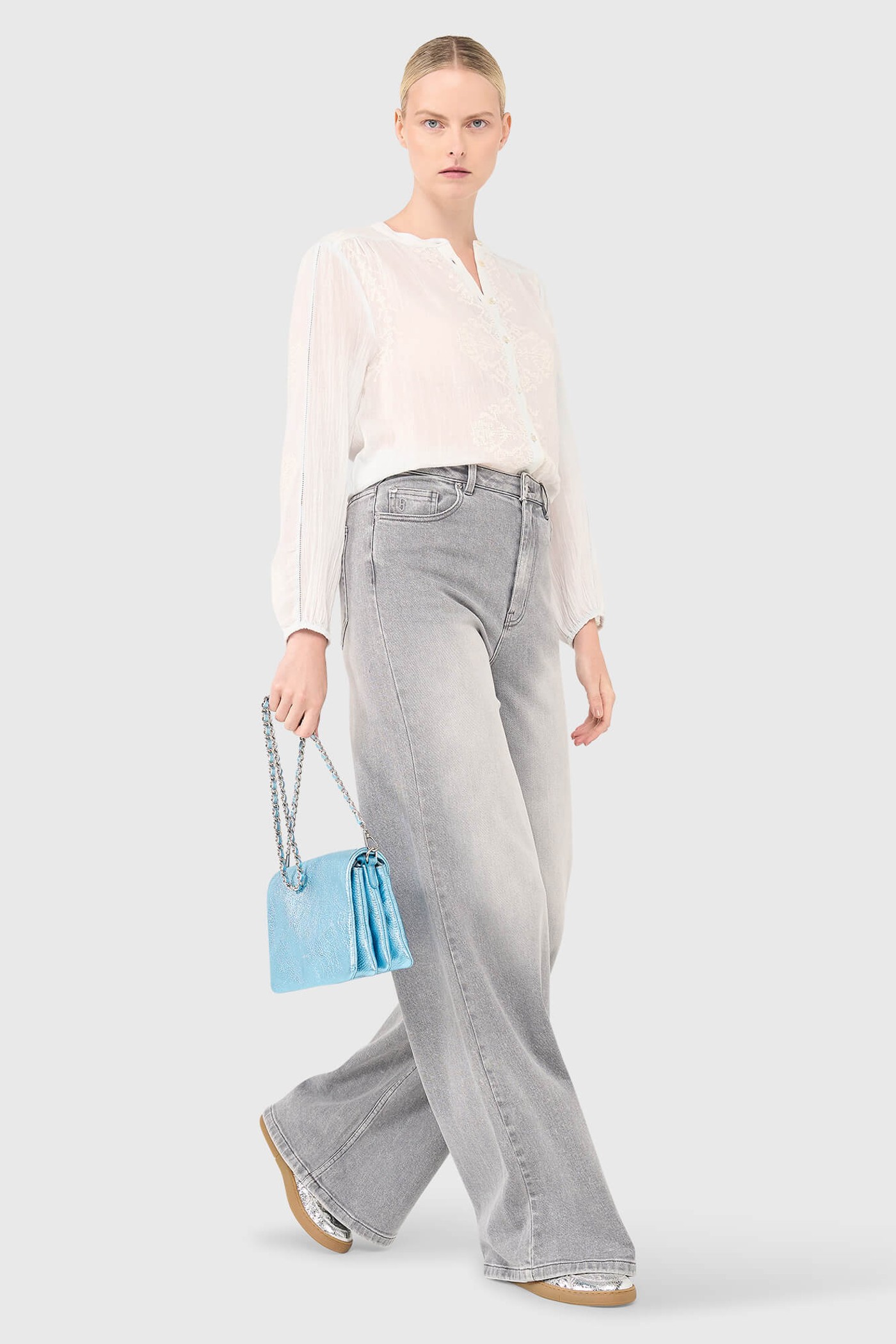 Austin Blouse Licht Blauw