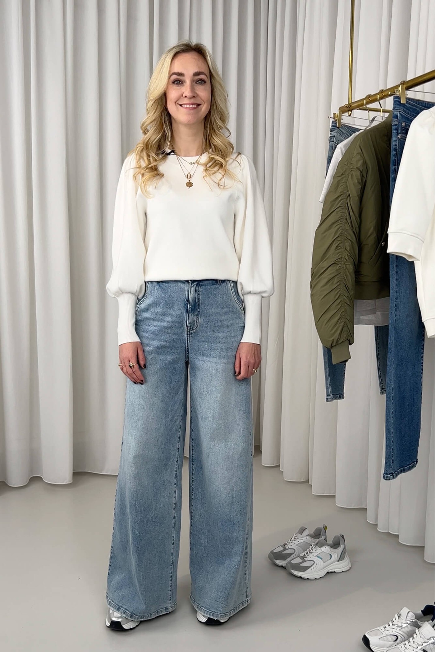 Claudia Basics: Outfit 1