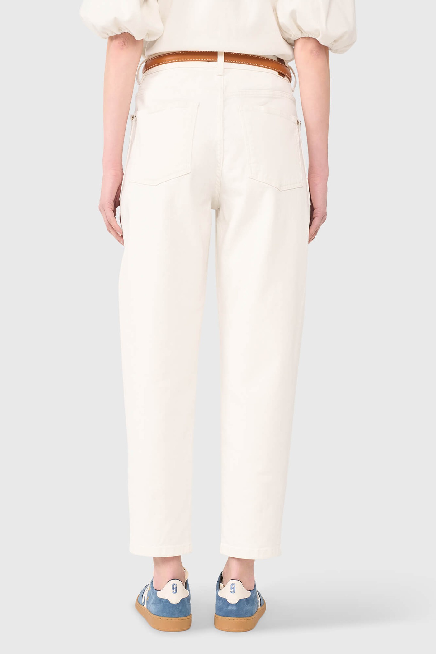 Morrison Off White 009