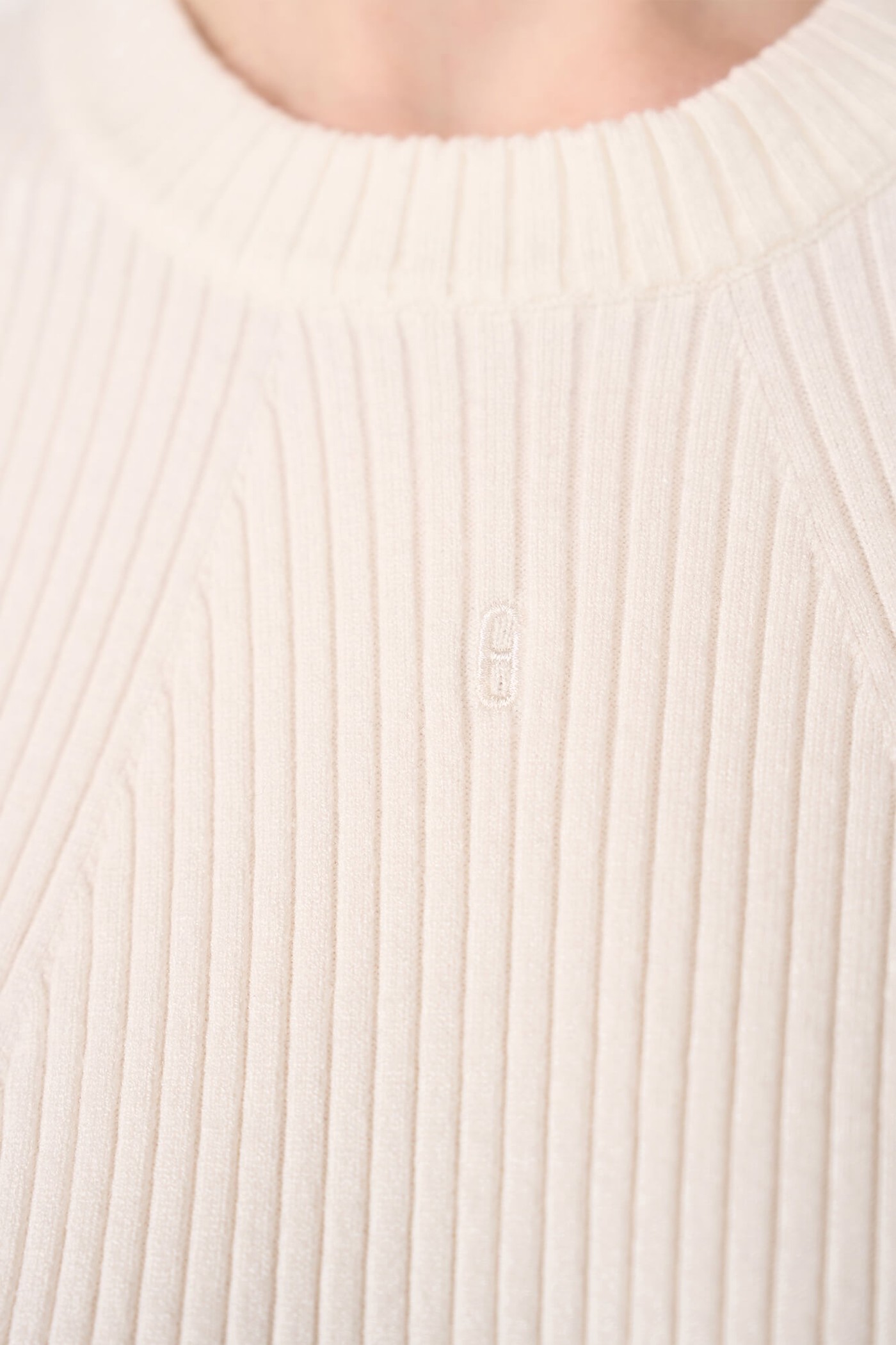Alec Off White