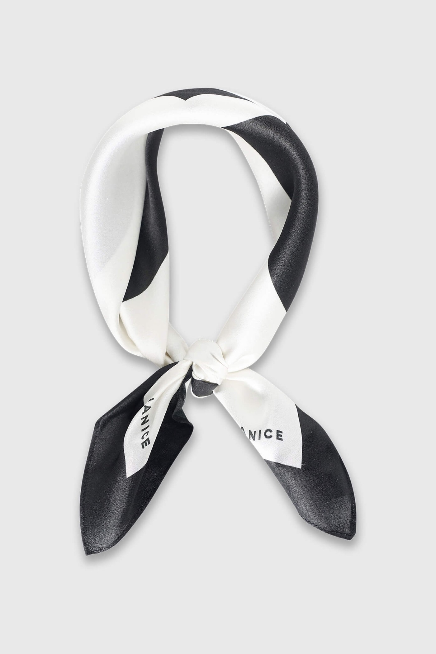 Effron Zwart Off White