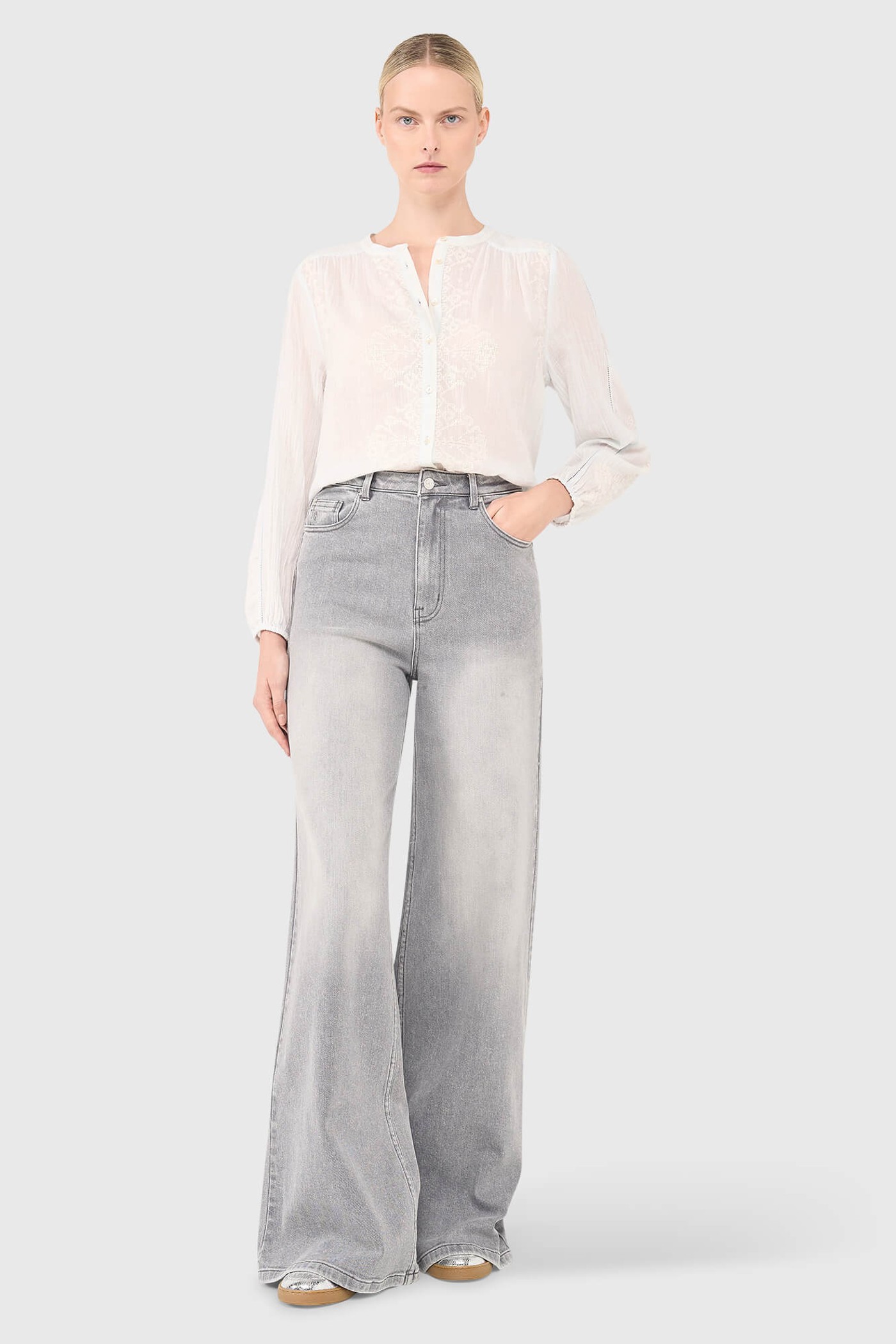 AUSTIN BLOUSE LICHT BLAUW