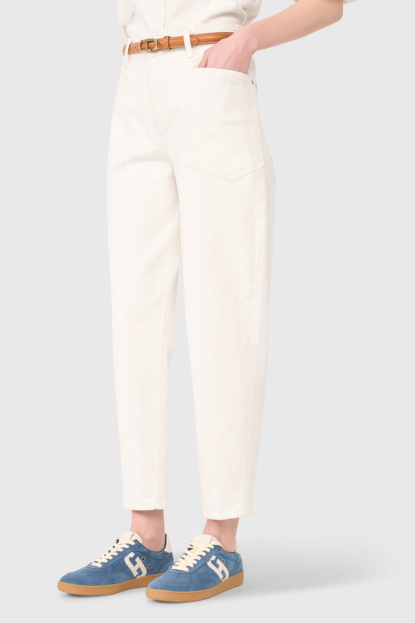 Morrison Off White 009