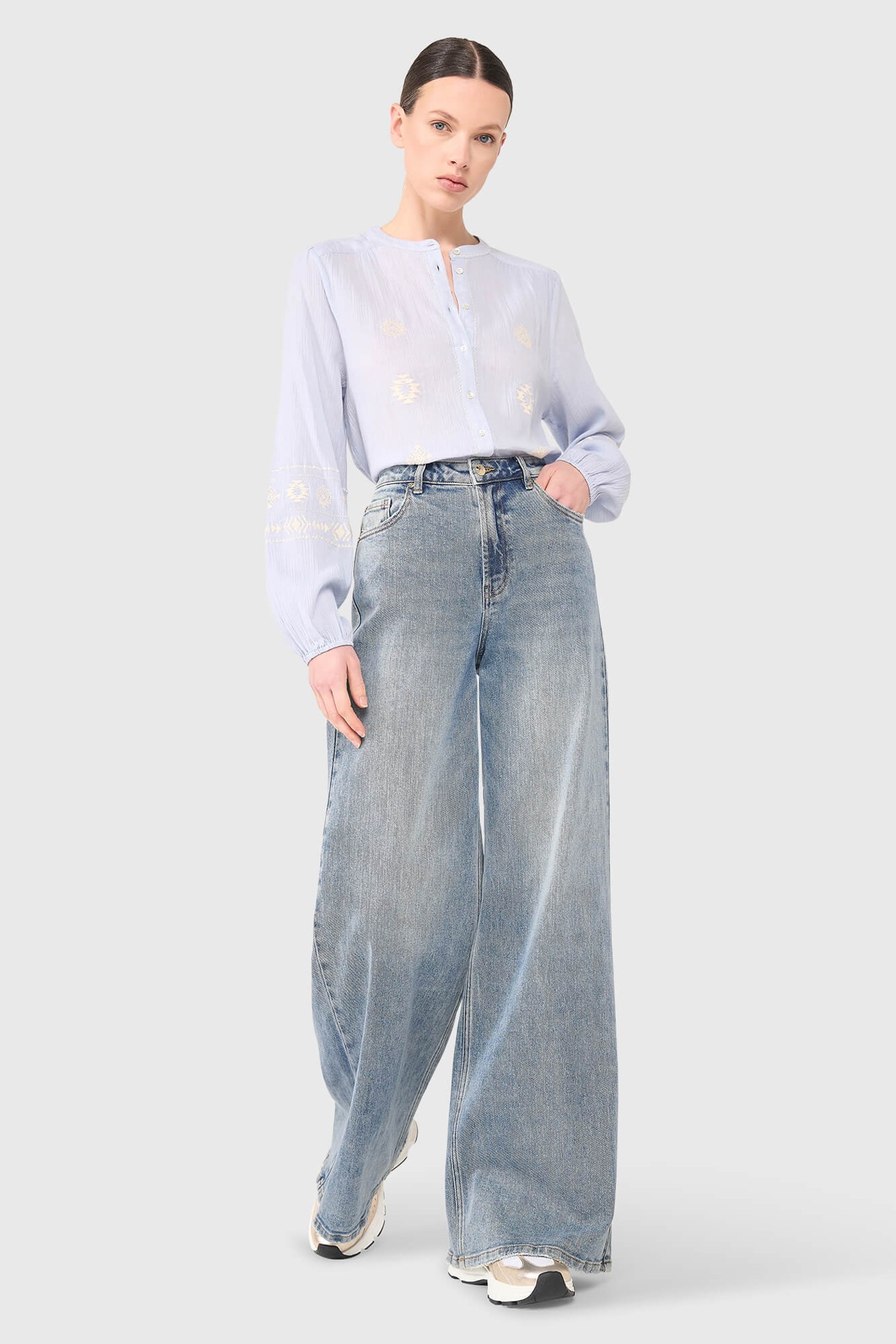 AUSTIN LICHTBLAUW AZTEC