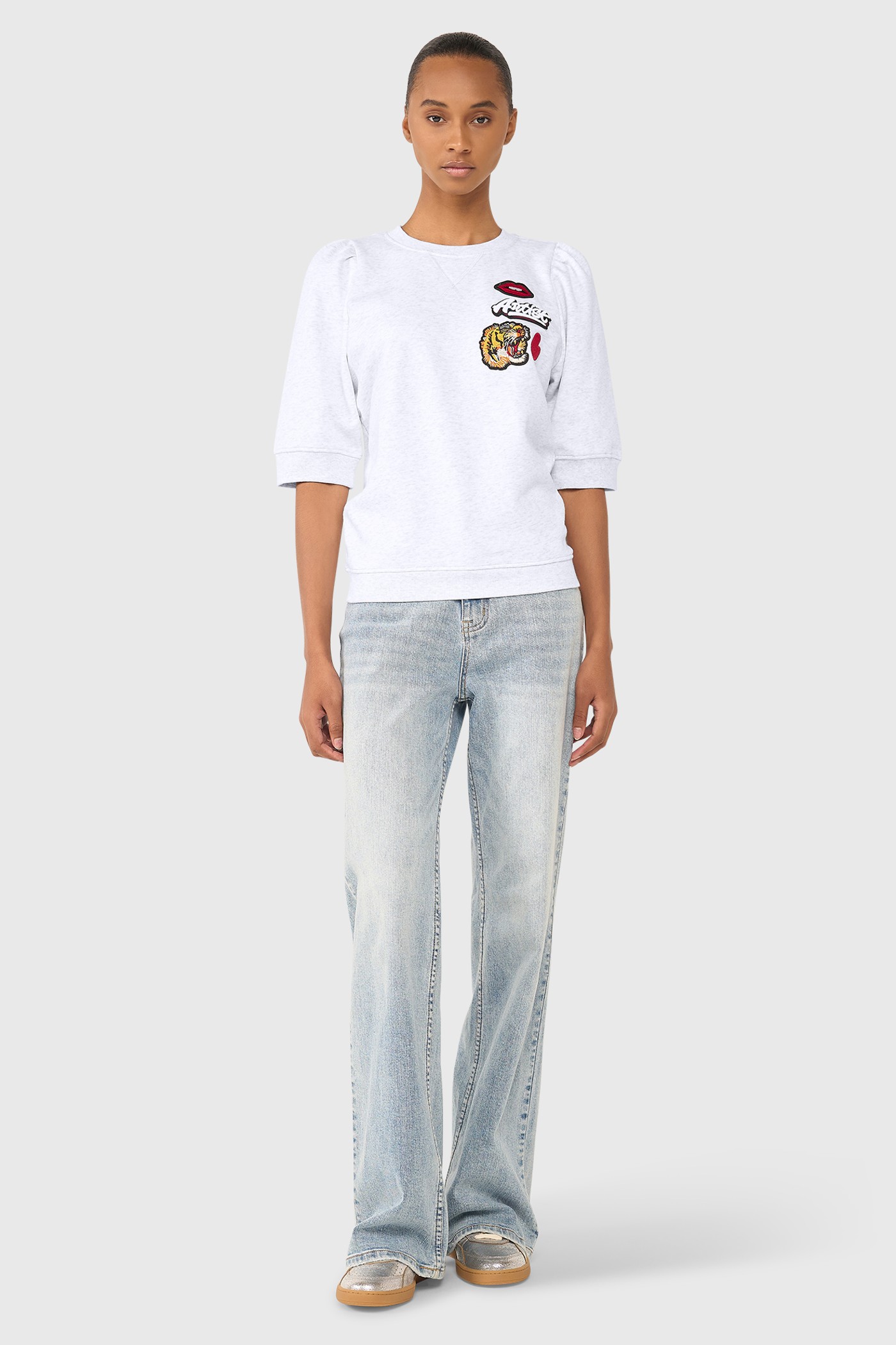 FRANK SWEATER LICHT GRIJS PATCHES