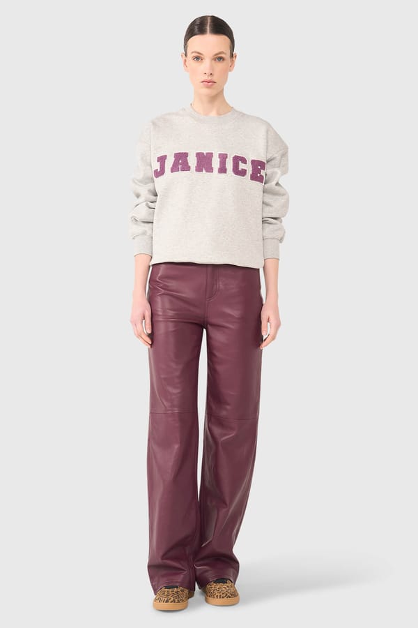 Andy Grijs Aubergine